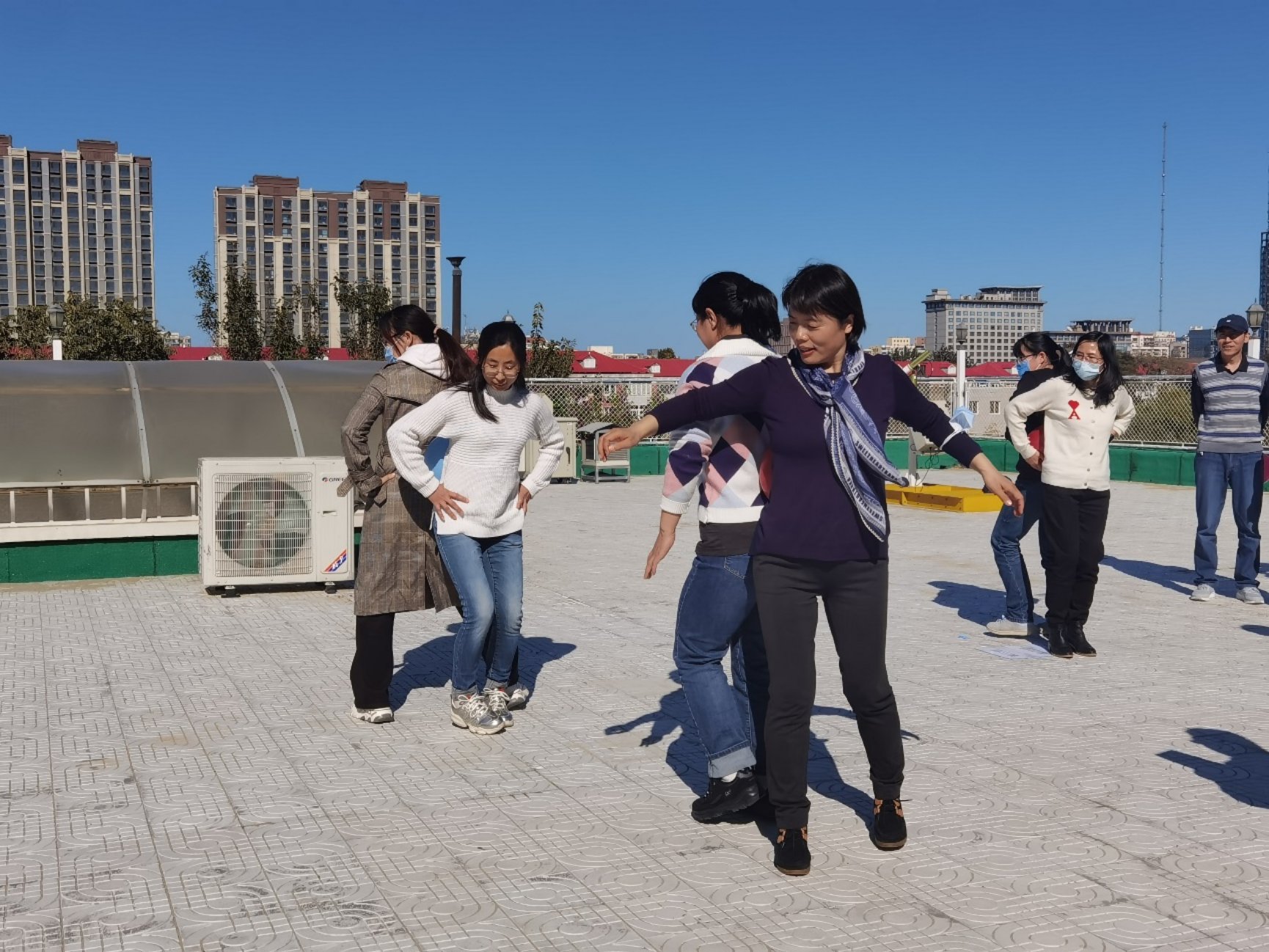 F:\MyDoc\博彩网址
学院实验室工作\活动照片\IMG_20211022_130410.jpg